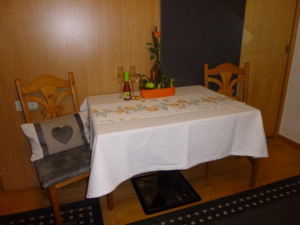 Hauser Apartment *